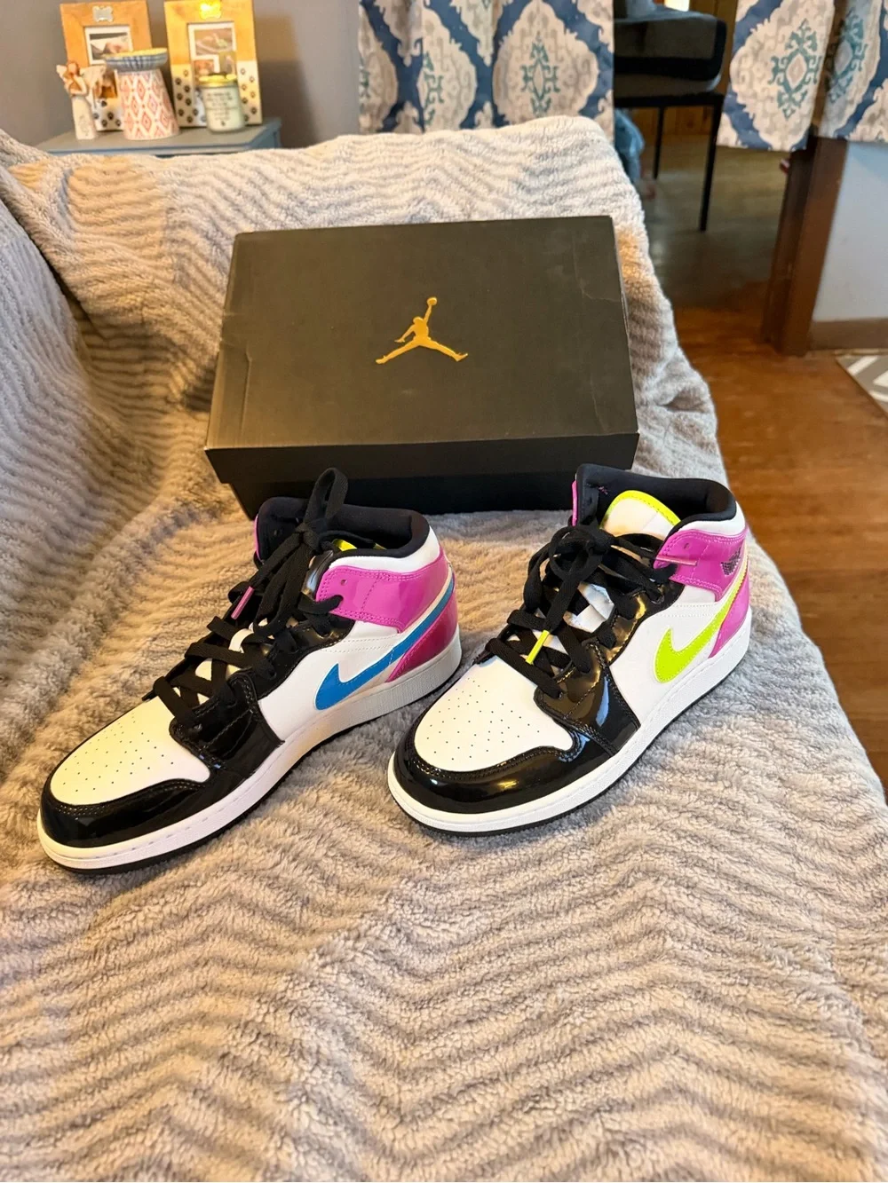 Nike youth high